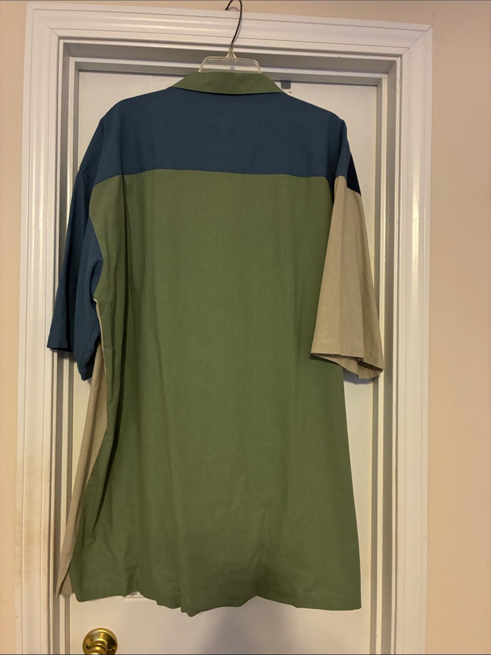 SUMMA Men’s 2XLT Colorblock Short-Sleeve Button Down Shirt - Navy, Beige & Green - Picture 2 of 3